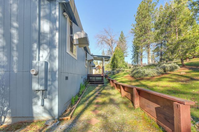 6320 Nugget Dr, Foresthill, CA 95631