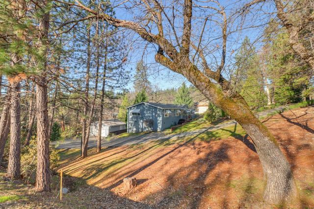 6320 Nugget Dr, Foresthill, CA 95631