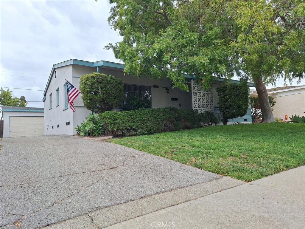 Image 23 of property listing at 916 Faysmith, Torrance, CA 90503