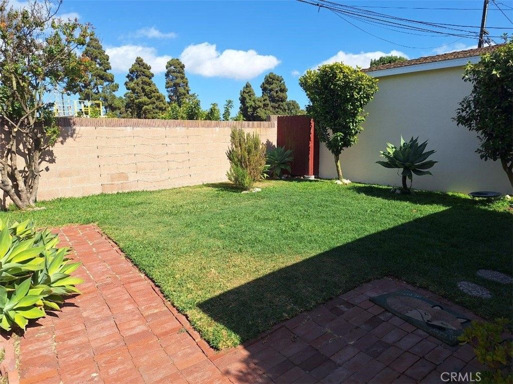 Image 24 of property listing at 916 Faysmith, Torrance, CA 90503