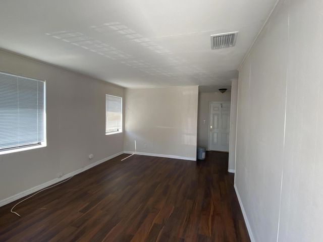 816 W 4TH Street, Riviera Beach, FL 33404