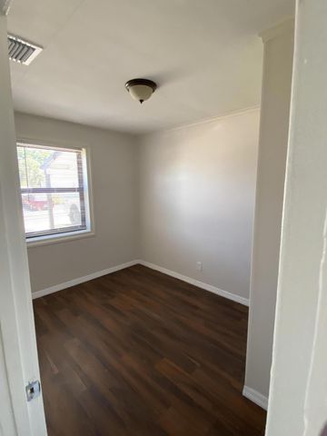 816 W 4TH Street, Riviera Beach, FL 33404
