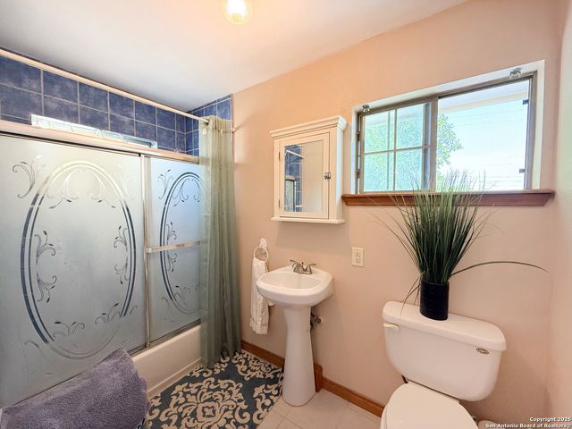 710 W Baetz Blvd., San Antonio, TX 78221