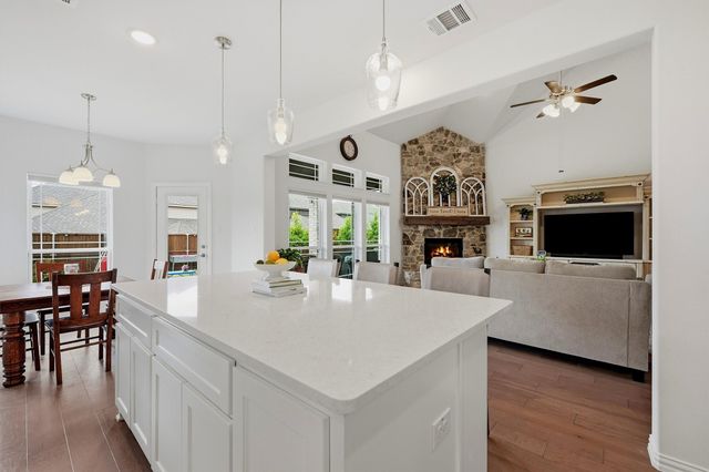 809 Violet Way, Celina, TX 75009