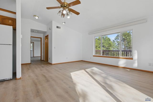 13656 LOST CAVE RD, Keystone, SD 57751