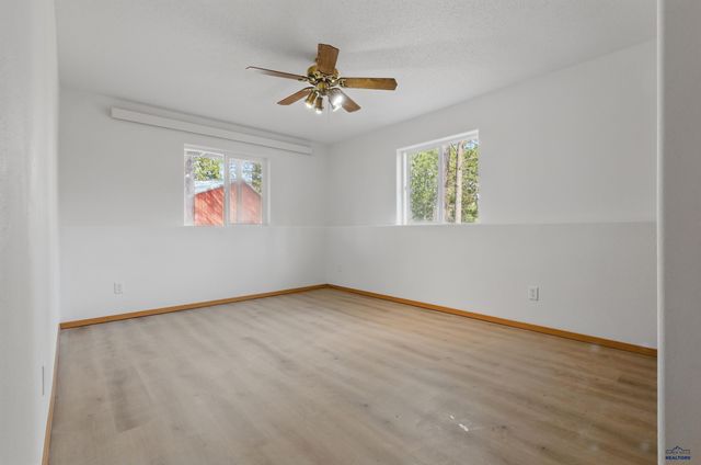 13656 LOST CAVE RD, Keystone, SD 57751