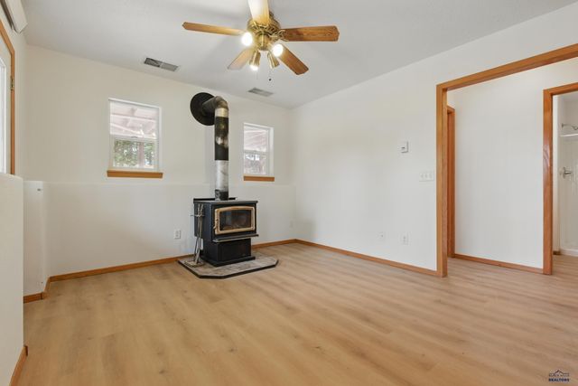 13656 LOST CAVE RD, Keystone, SD 57751