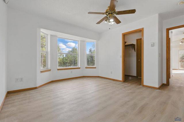 13656 LOST CAVE RD, Keystone, SD 57751