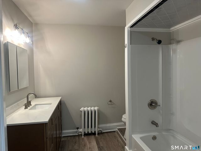 17 Broad Street 2nd Fl Rear, Middletown, CT 06457