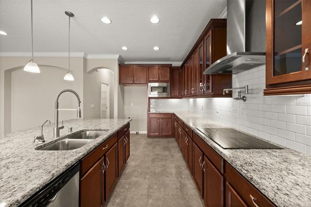 1831 VIA LAGO DRIVE, Lakeland, FL 33810