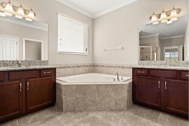 1831 VIA LAGO DRIVE, Lakeland, FL 33810