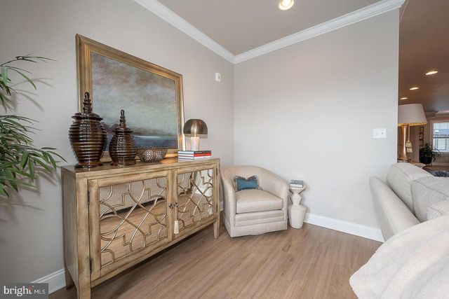 242 CHARLES ELLIS DR, Newtown Square, PA 19073