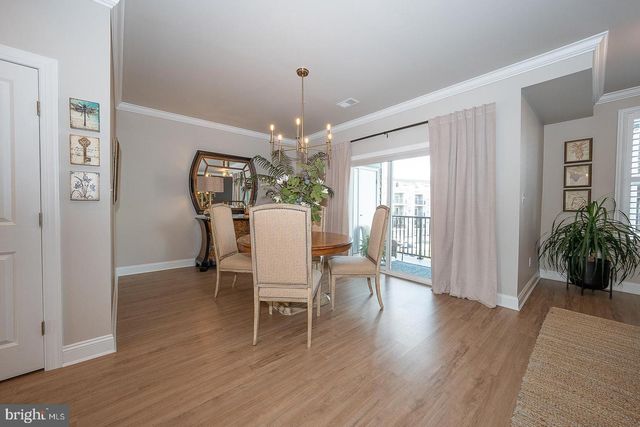 242 CHARLES ELLIS DR, Newtown Square, PA 19073