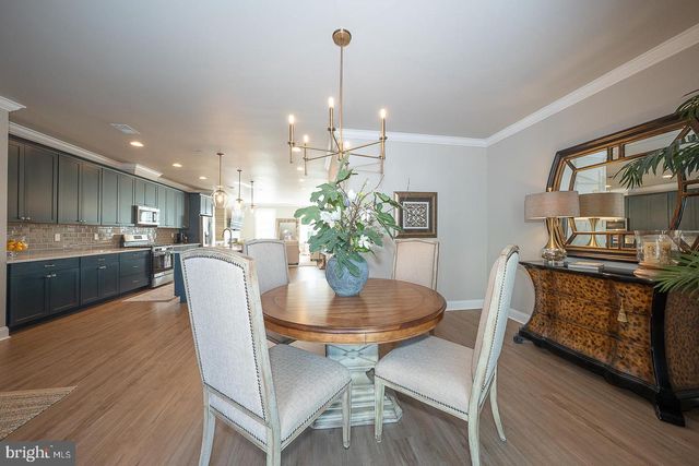 242 CHARLES ELLIS DR, Newtown Square, PA 19073