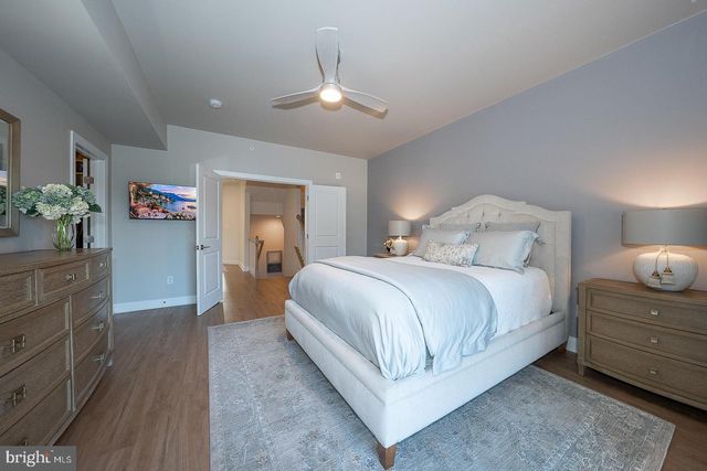 242 CHARLES ELLIS DR, Newtown Square, PA 19073