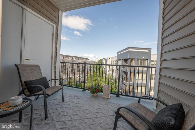 242 CHARLES ELLIS DR, Newtown Square, PA 19073