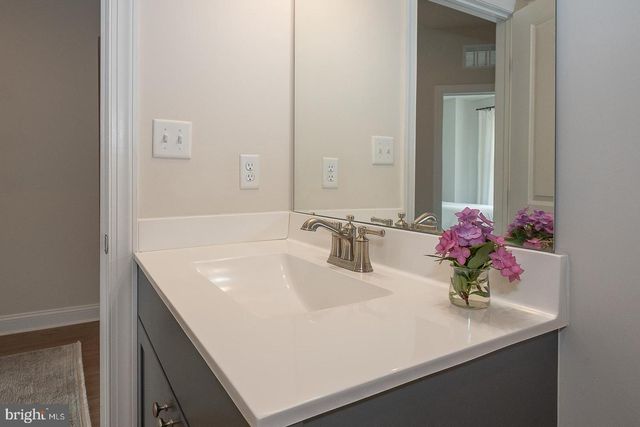 242 CHARLES ELLIS DR, Newtown Square, PA 19073