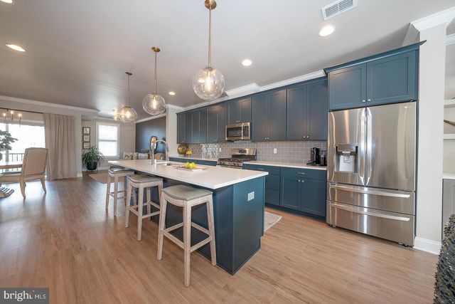 242 CHARLES ELLIS DR, Newtown Square, PA 19073