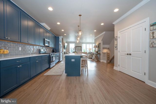 242 CHARLES ELLIS DR, Newtown Square, PA 19073