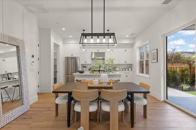 16011 Stephenie Lane, Los Gatos, CA 95032