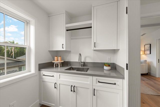 16011 Stephenie Lane, Los Gatos, CA 95032