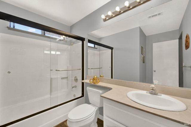 925 Brandon Way, Fairfield, CA 94533