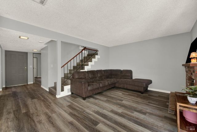 925 Brandon Way, Fairfield, CA 94533