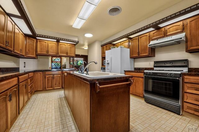 39030 E US Hwy 50, Pueblo, CO 81006