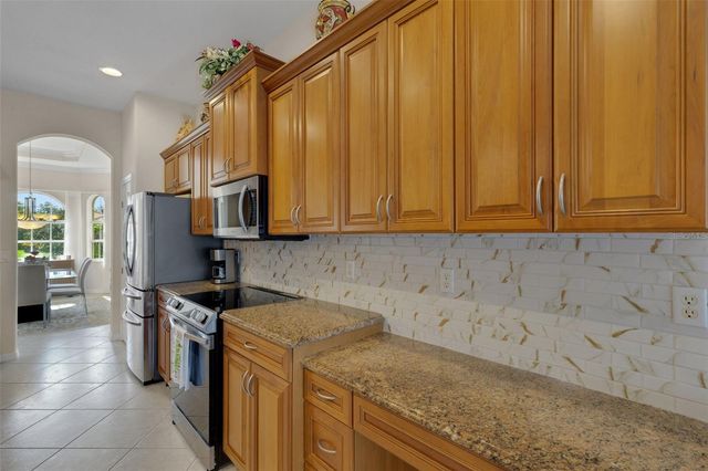 185 SAVONA WAY, Nokomis, FL 34275