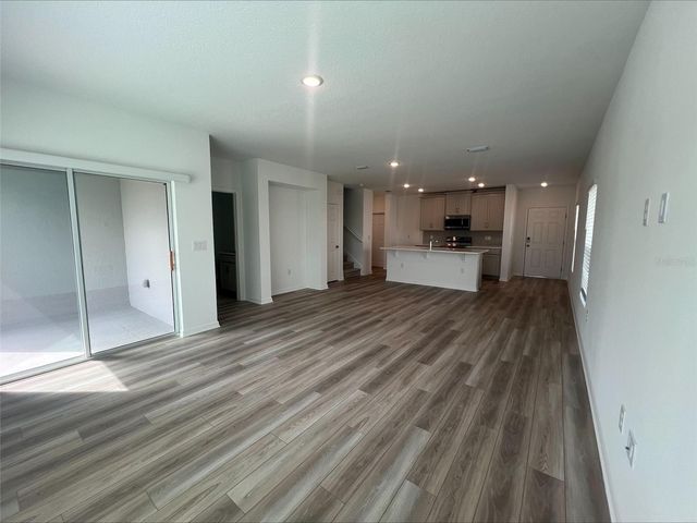 462 THOMPSON VILLAGE AVENUE, Apopka, FL 32703