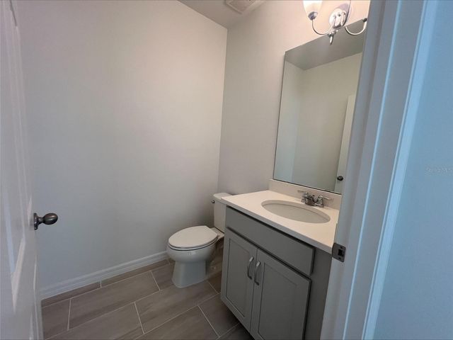 462 THOMPSON VILLAGE AVENUE, Apopka, FL 32703