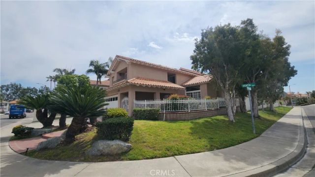 2162 Ventia, Tustin, CA 92782