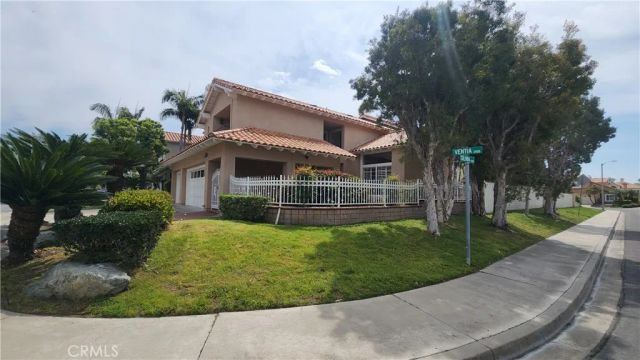 2162 Ventia, Tustin, CA 92782