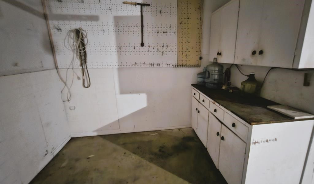 Image 18 of property listing at 237 Edgewood Dr, San Angelo, TX 76904