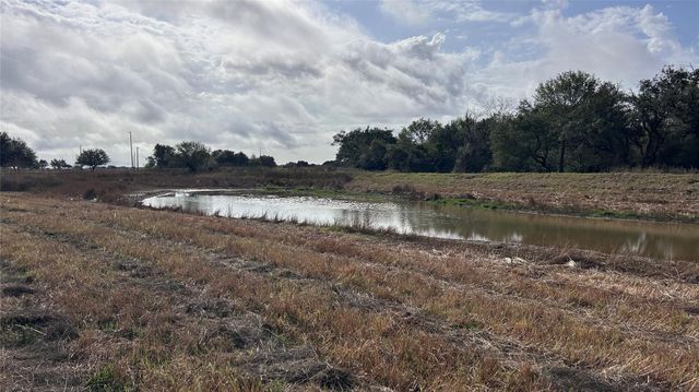 4810 Teal Lane, Columbus, TX 78934