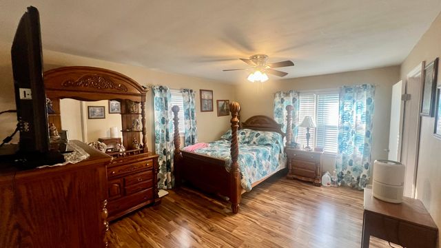 372 Southland Drive, London, KY 40744