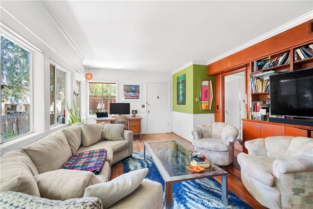 2511 W 5th, Los Angeles, CA 90057