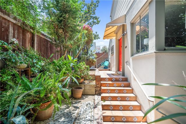 2511 W 5th, Los Angeles, CA 90057