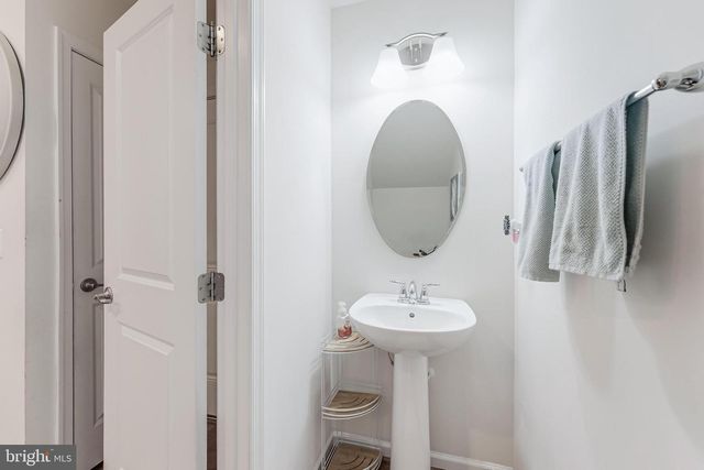 6908 KONA DR, Gainesville, VA 20155