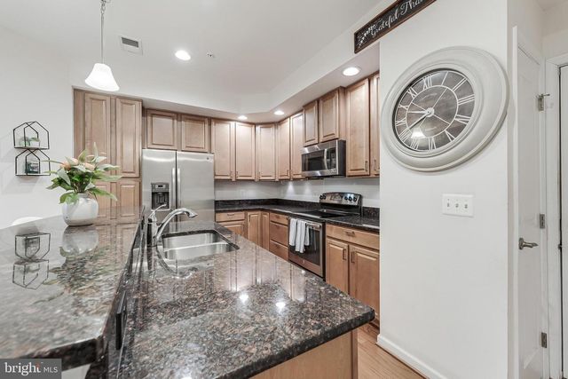 6908 KONA DR, Gainesville, VA 20155