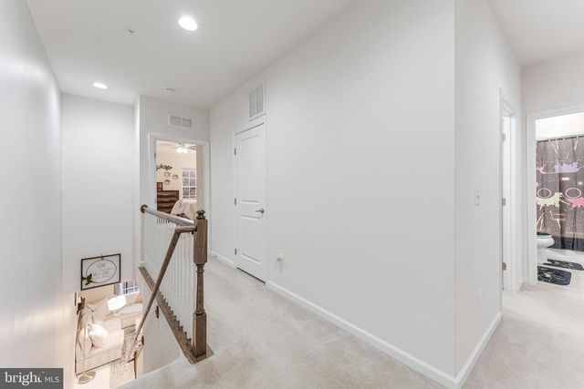 6908 KONA DR, Gainesville, VA 20155