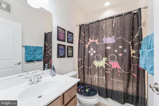 6908 KONA DR, Gainesville, VA 20155