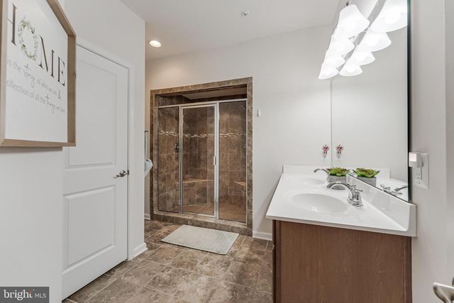 6908 KONA DR, Gainesville, VA 20155