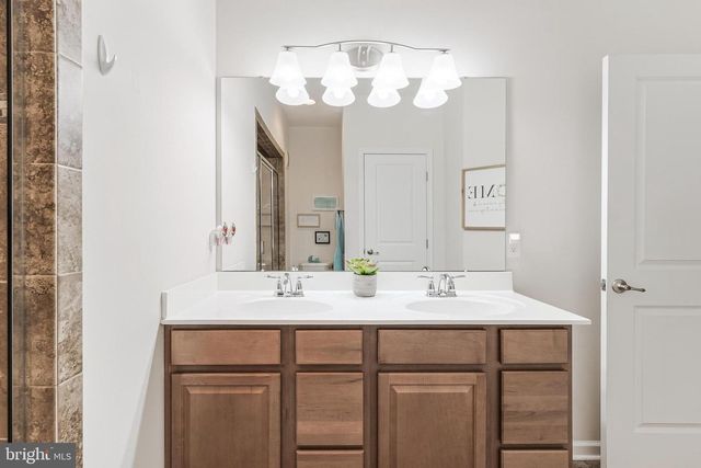 6908 KONA DR, Gainesville, VA 20155