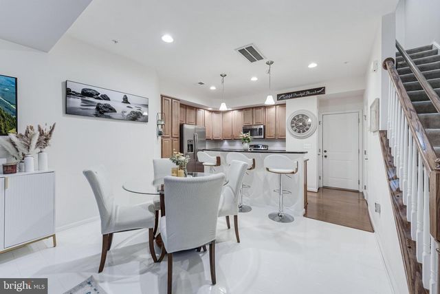 6908 KONA DR, Gainesville, VA 20155