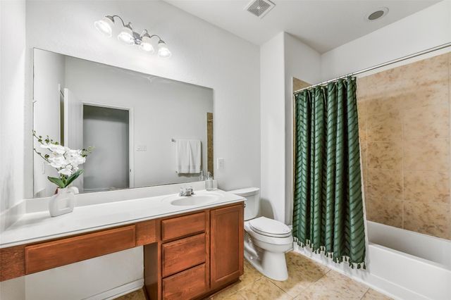 1611 Cintola Lane, League City, TX 77573