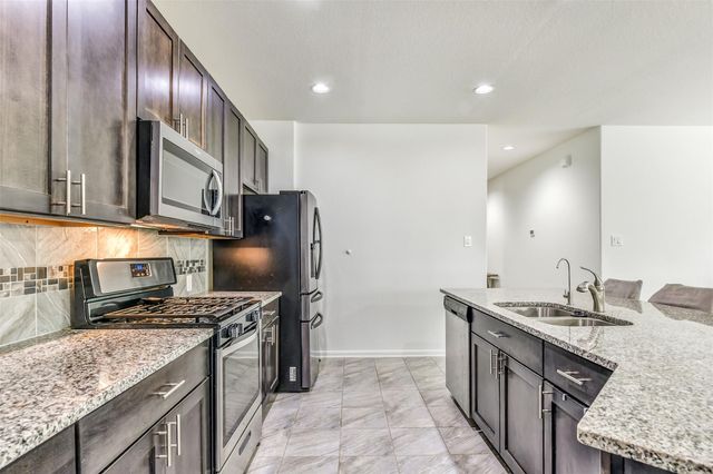 1611 Cintola Lane, League City, TX 77573
