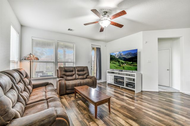 1611 Cintola Lane, League City, TX 77573
