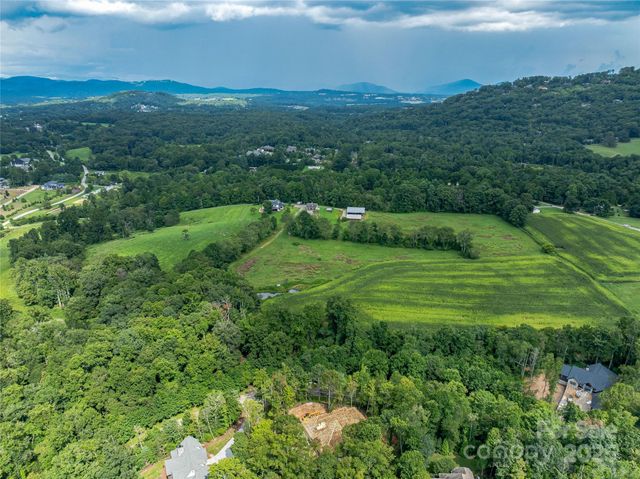 644 Walnut Valley Parkway, Arden, NC 28704