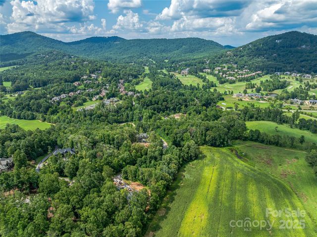 644 Walnut Valley Parkway, Arden, NC 28704